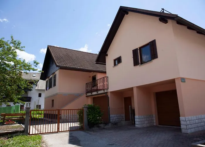Apartma Lesjak 1